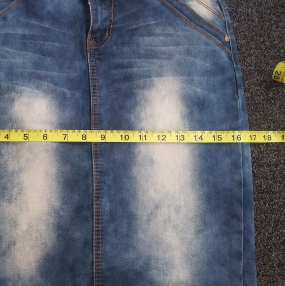 Vintage Denim Washed Skirt - Picture 7 of 9